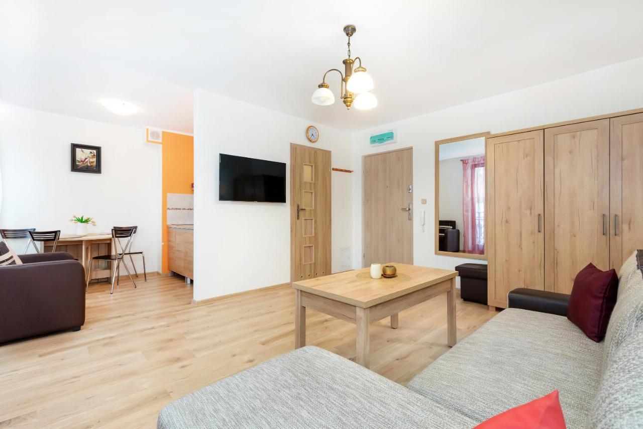 Wind Rose Quarter Apartments By Noclegi Renters シフィノウイシチェ エクステリア 写真