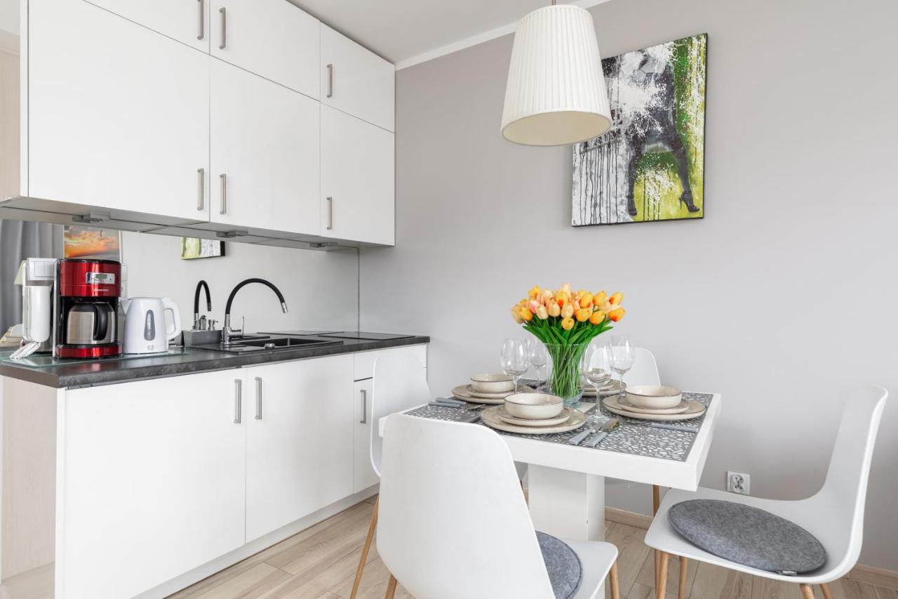 Wind Rose Quarter Apartments By Noclegi Renters シフィノウイシチェ エクステリア 写真
