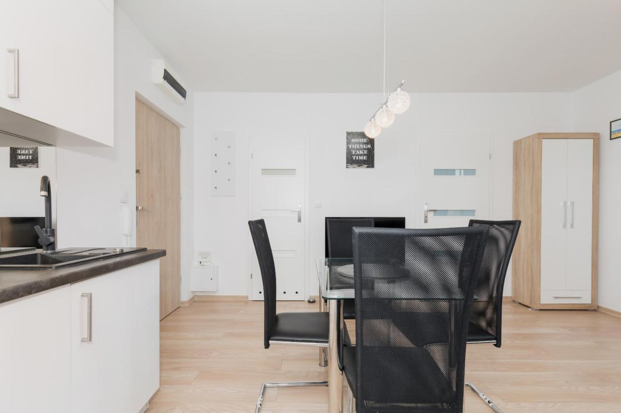 Wind Rose Quarter Apartments By Noclegi Renters シフィノウイシチェ エクステリア 写真